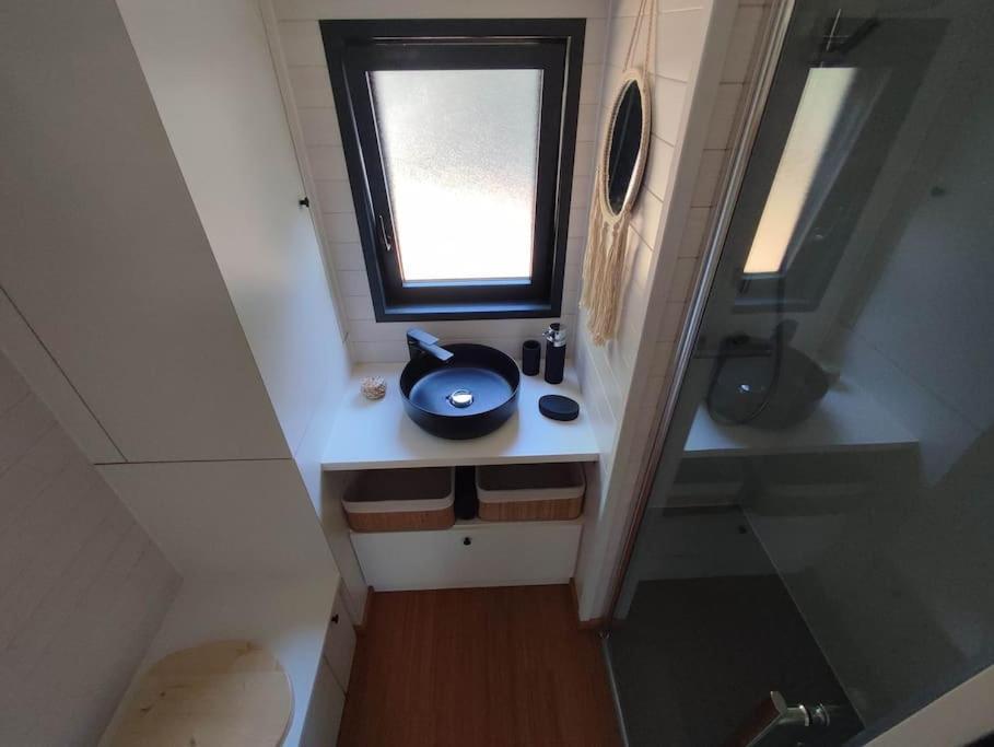 فيلا Tiny House Chez Caroline Gaillan-en-Médoc المظهر الخارجي الصورة